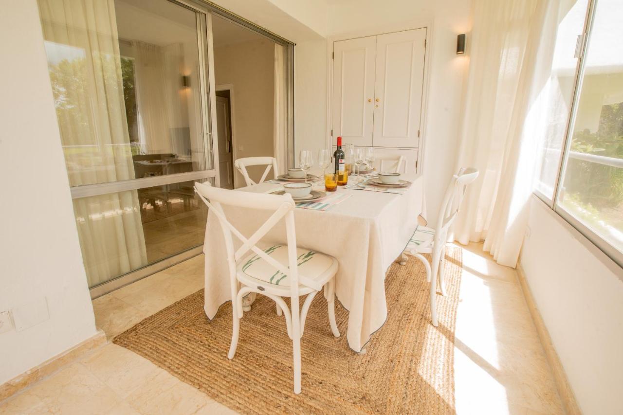 Apartamento En Guadalmina Con Vistas Al Golf Marbella Luaran gambar